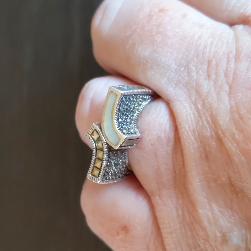 Mother of Pearl and Marcasite  925 Silver Ring Size 6.5